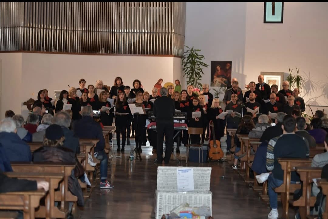 Il coro presso la chiesa di Santa Croce a Begato